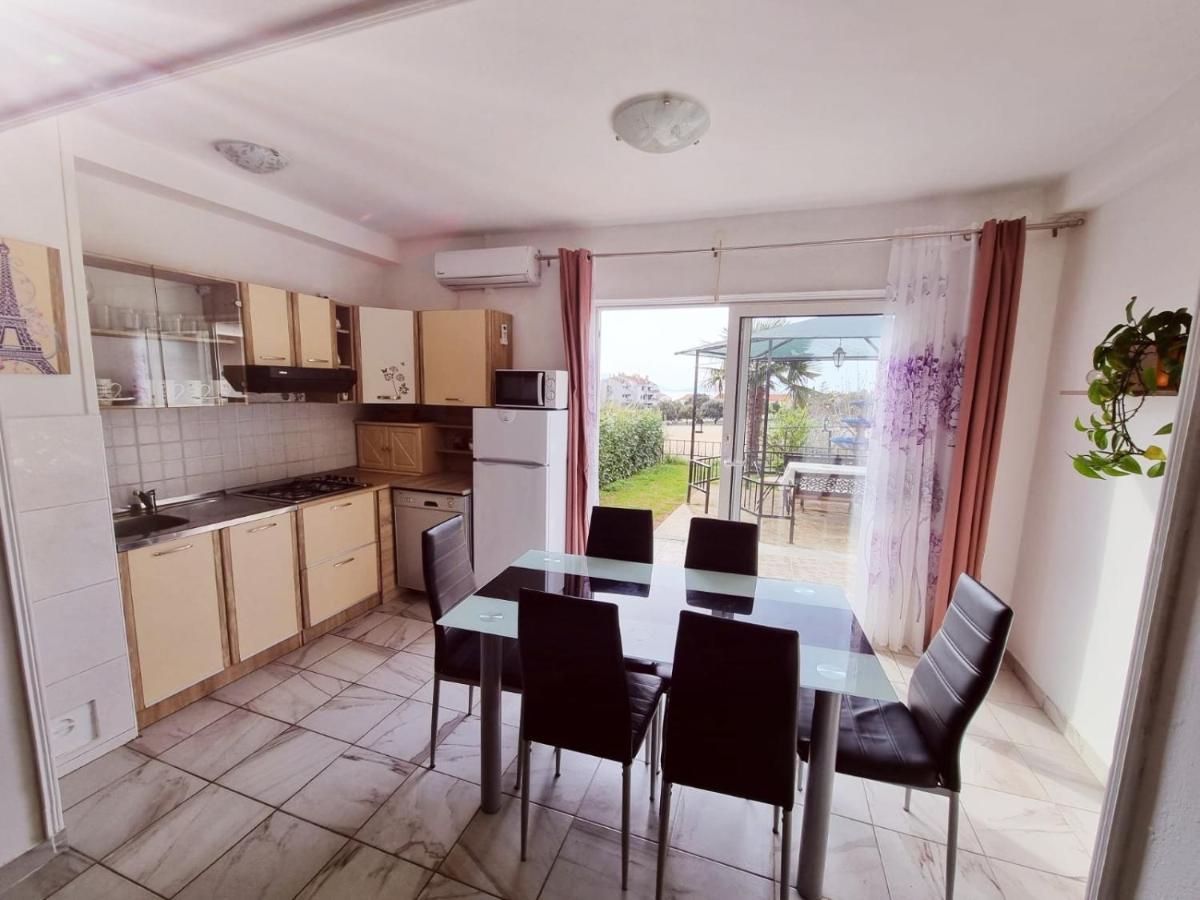 Apartments Nada Krk Town Extérieur photo